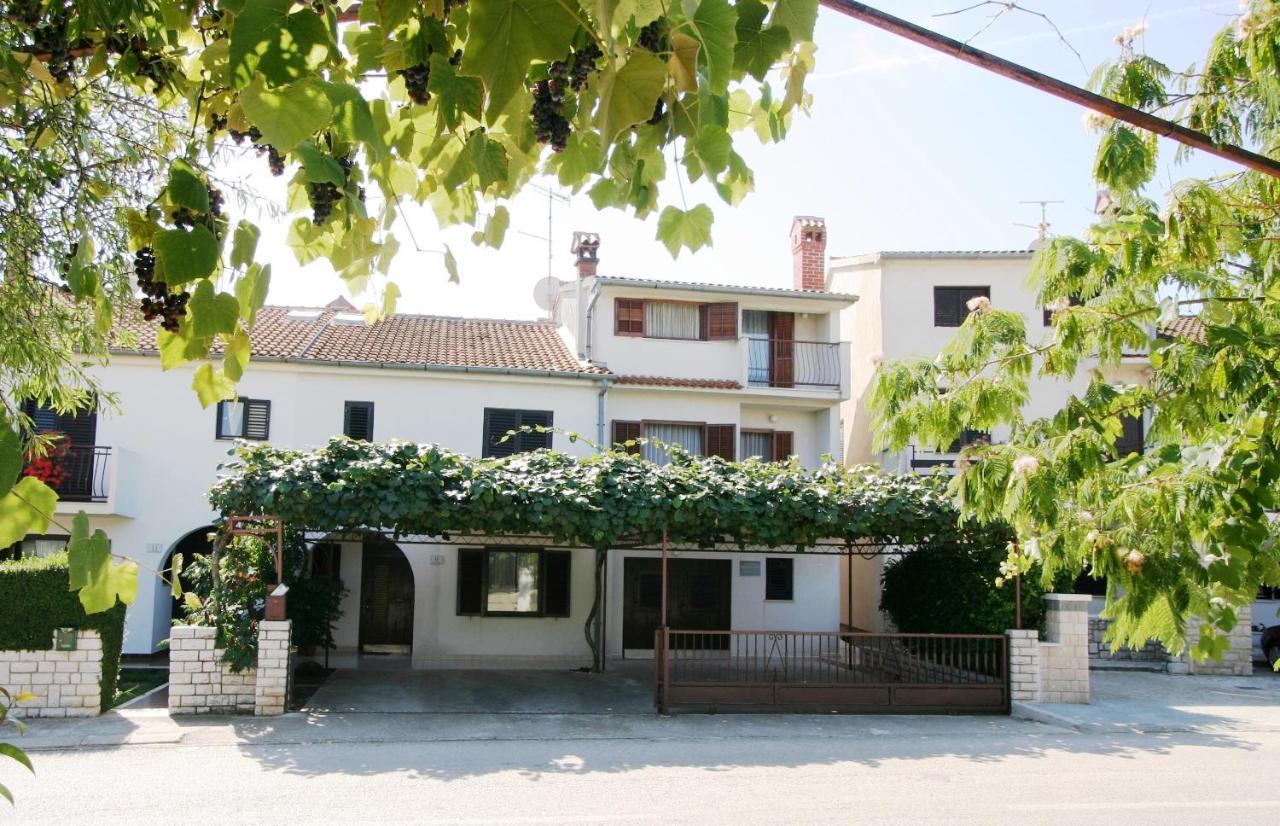 רוביני Cvitic Apartments מראה חיצוני תמונה